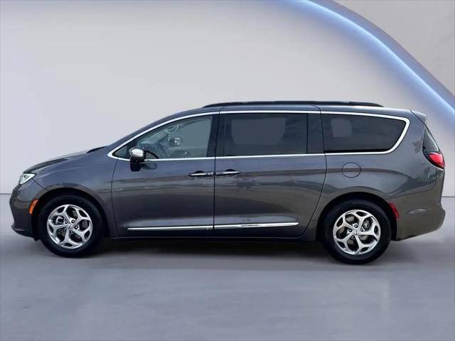 2022 Chrysler Pacifica Limited for sale in Omaha, NE