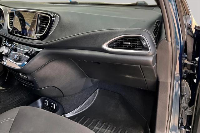 2021 Chrysler Pacifica Touring