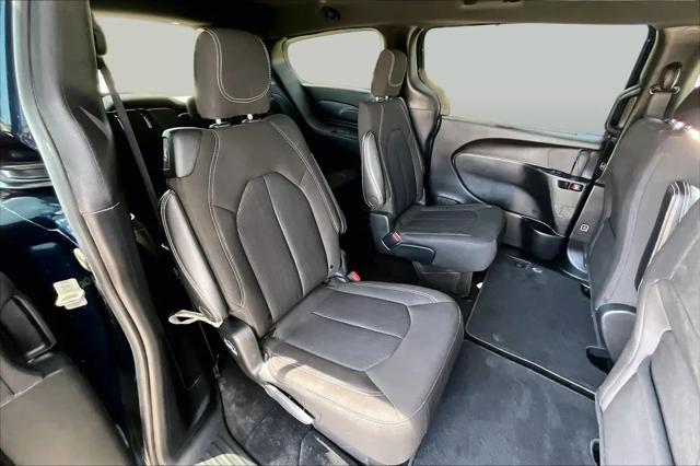 2021 Chrysler Pacifica Touring