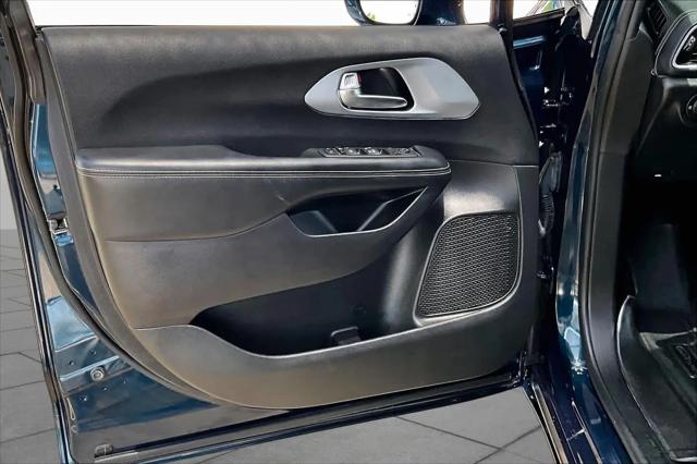 2021 Chrysler Pacifica Touring
