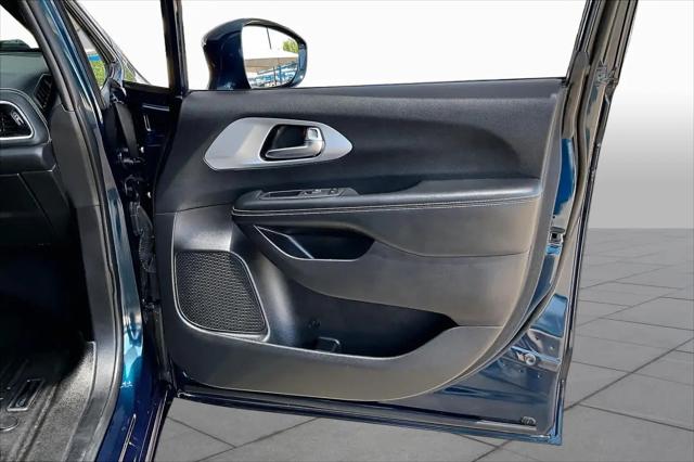 2021 Chrysler Pacifica Touring