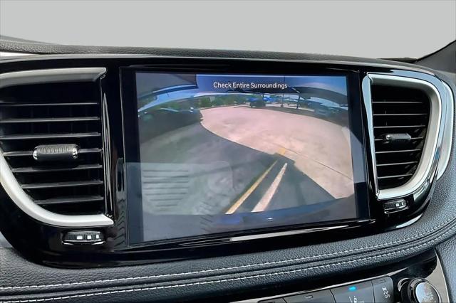 2021 Chrysler Pacifica Touring