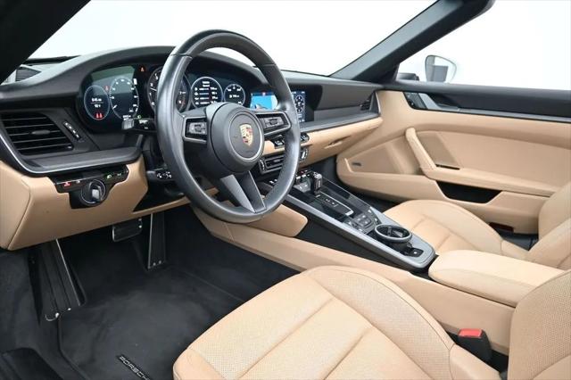 2020 Porsche 911 Carrera 4S Cabriolet