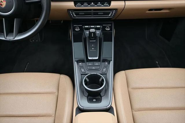 2020 Porsche 911 Carrera 4S Cabriolet