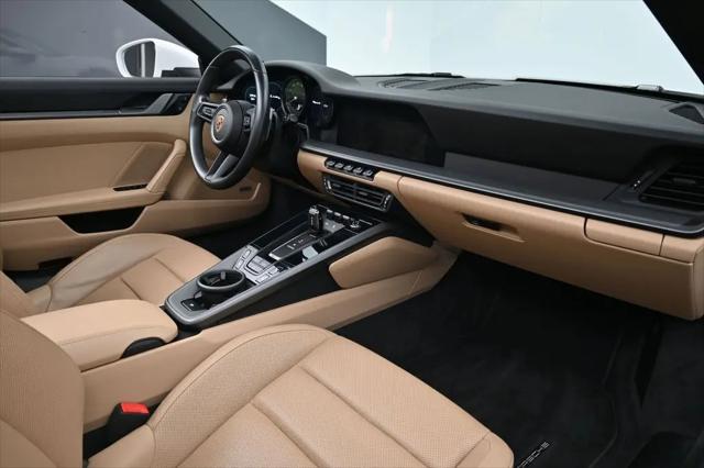 2020 Porsche 911 Carrera 4S Cabriolet
