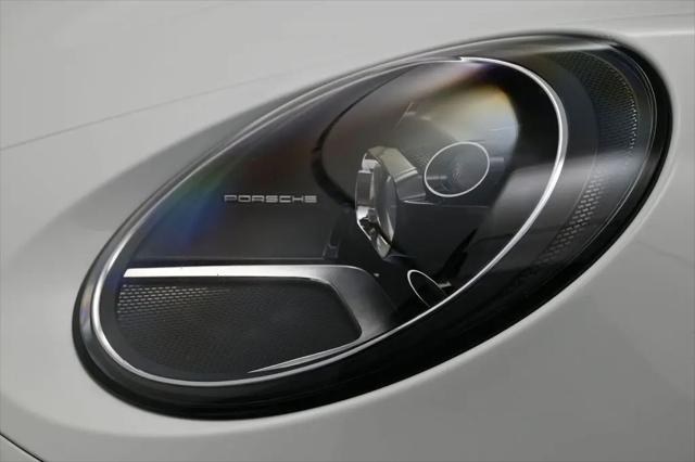 2020 Porsche 911 Carrera 4S Cabriolet