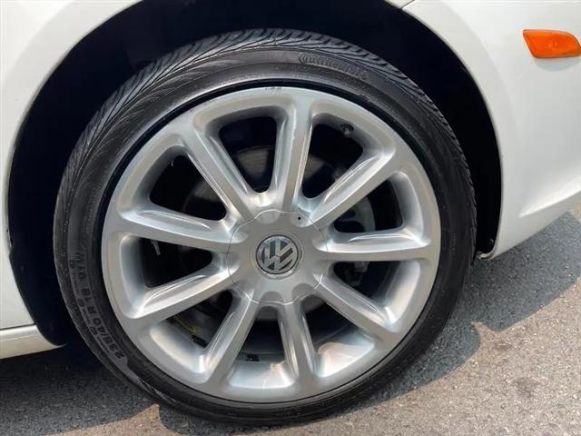 2011 Volkswagen Eos Lux