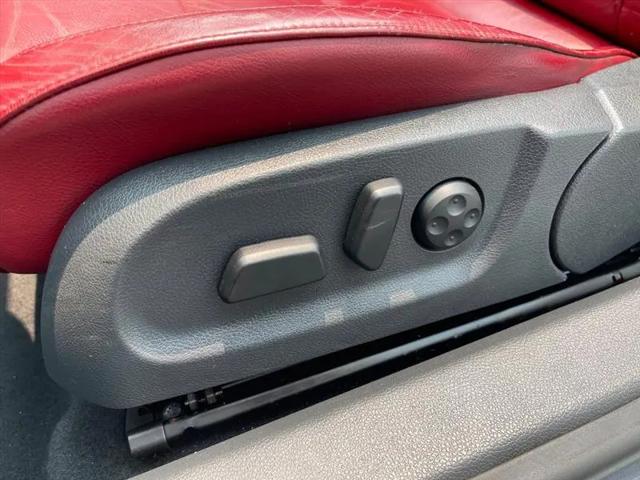 2011 Volkswagen Eos Lux