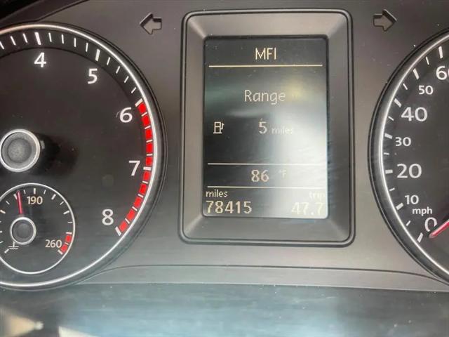 2011 Volkswagen Eos Lux