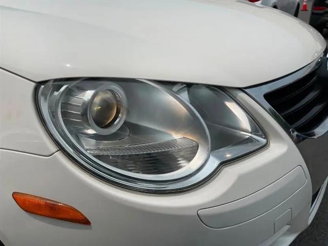 2011 Volkswagen Eos Lux