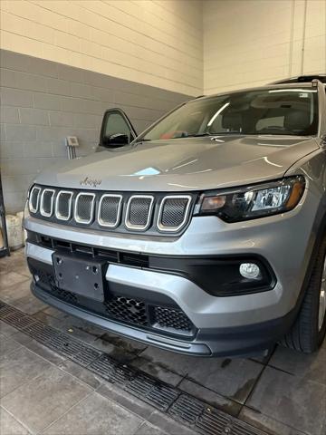 2022 Jeep Compass Latitude 4x4 for sale in Rockford, IL