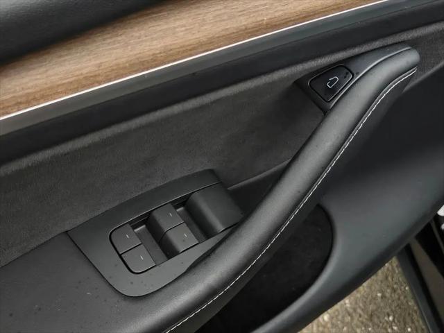 2023 Tesla Model Y RWD