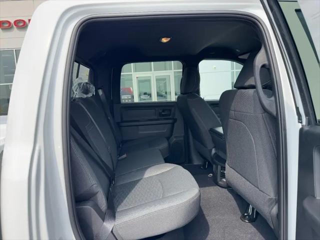 2026 Ram 2500 Black Express Crew Cab 4x4 64 Box