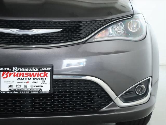 2017 Chrysler Pacifica Touring-L Plus