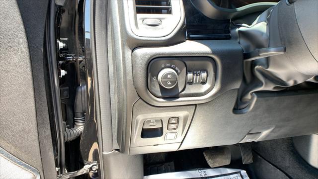 2025 Ram 1500 Laramie Crew Cab 4x4 5'7" Box