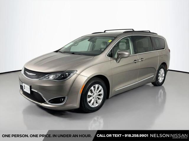 2017 Chrysler Pacifica Touring-L for sale in Broken Arrow, OK