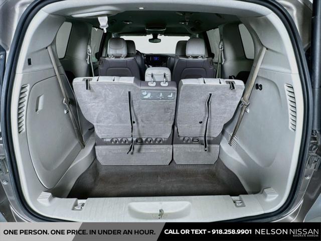 2017 Chrysler Pacifica Touring-L