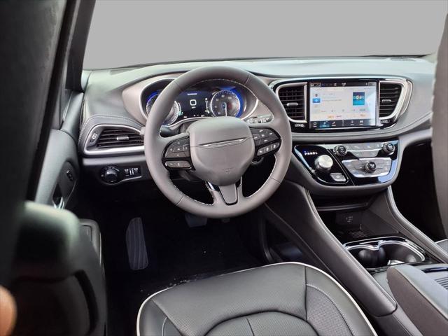 2027 Chrysler Pacifica Limited