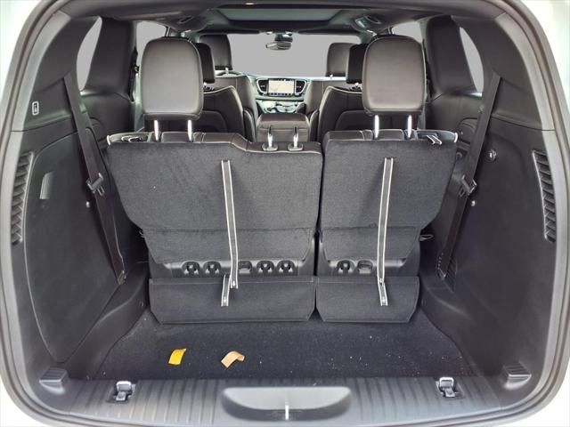2027 Chrysler Pacifica Limited