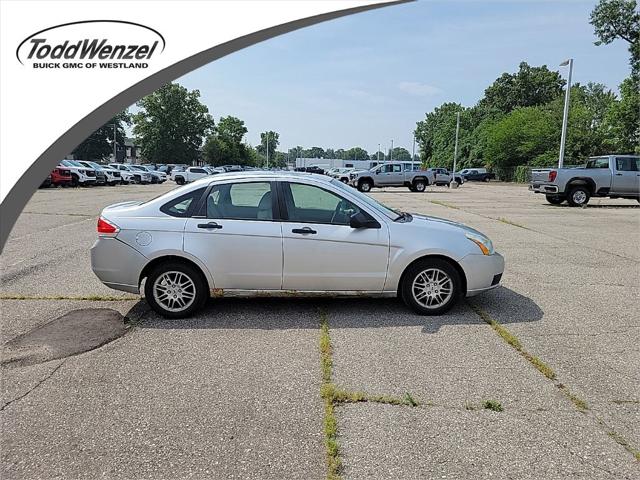 2010 Ford Focus SE for sale in Westland, MI