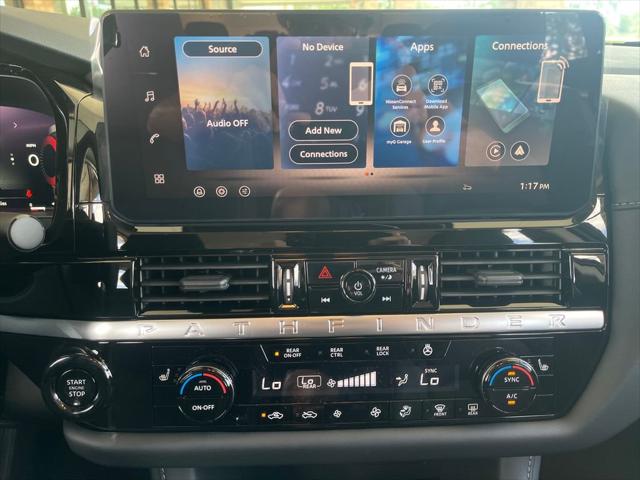2026 Nissan Pathfinder SL
