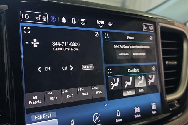 2023 Chrysler Pacifica Hybrid Touring L