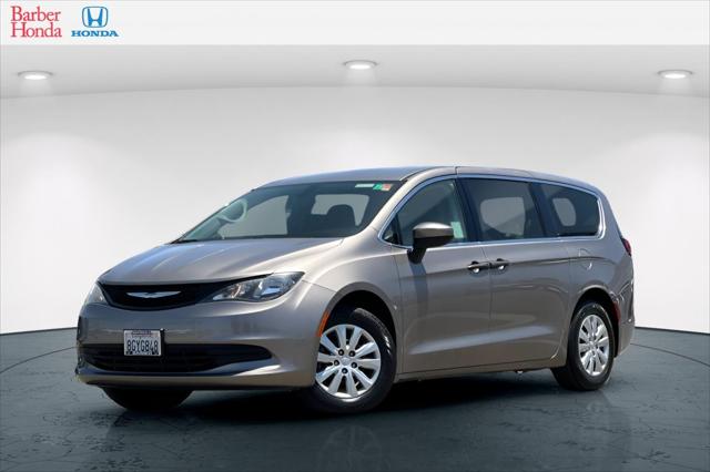 2018 Chrysler Pacifica L for sale in Bakersfield, CA