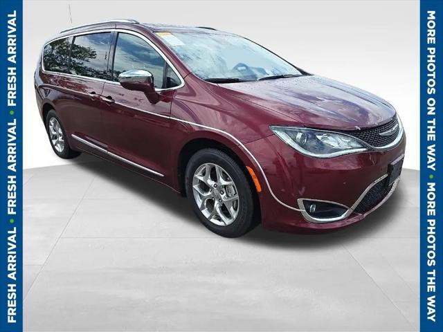 2017 Chrysler Pacifica Limited for sale in Davenport, IA