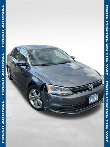 2013 Volkswagen Jetta SEL for sale in Davenport, IA