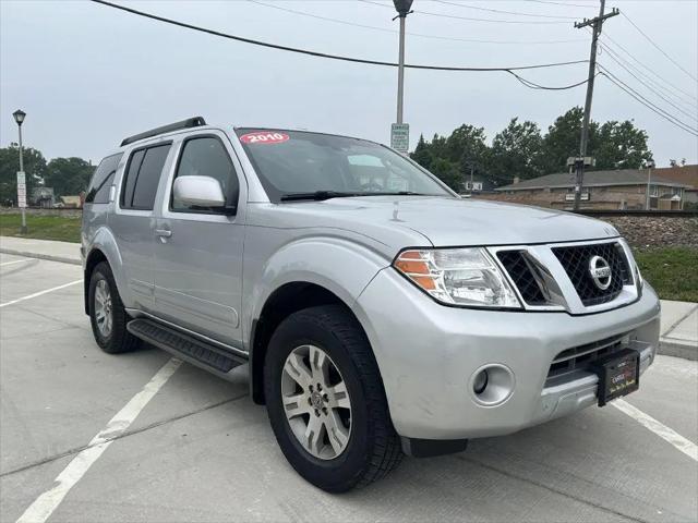 2010 Nissan Pathfinder SE for sale in Brookfield, IL