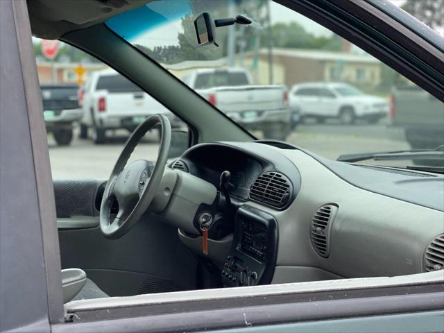 1997 Dodge Caravan SE