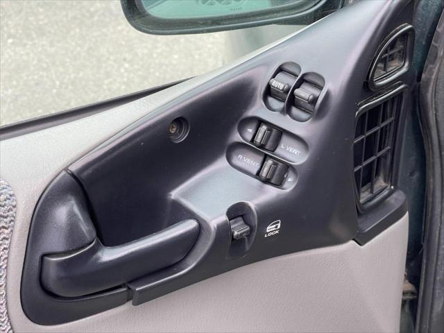 1997 Dodge Caravan SE