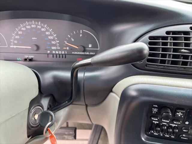 1997 Dodge Caravan SE
