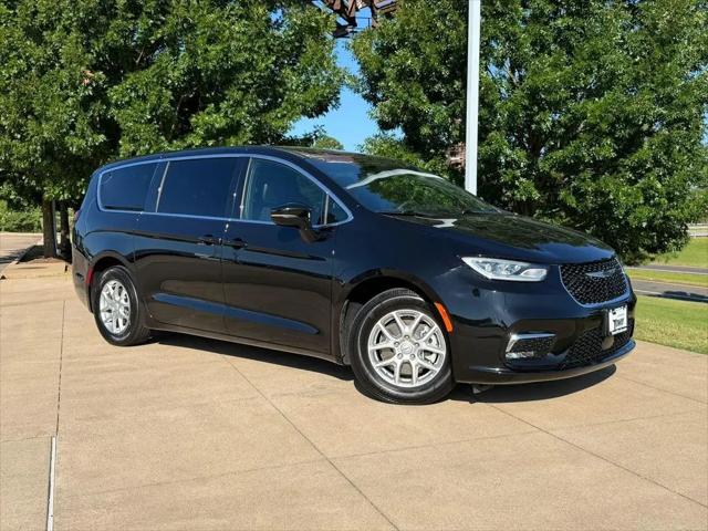 2025 Chrysler Pacifica Select for sale in Longview, TX