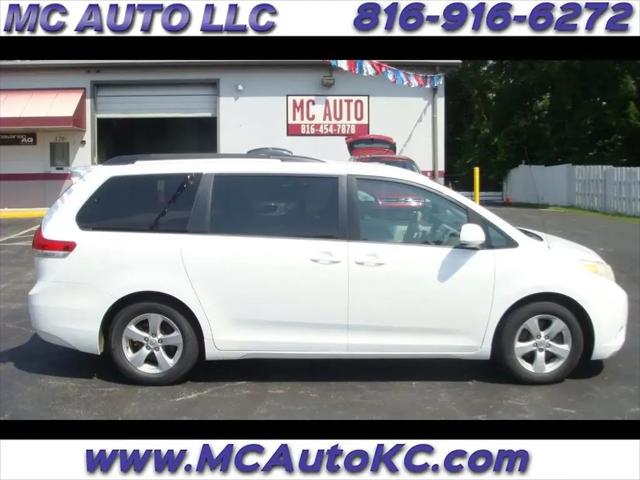2013 Toyota Sienna LE V6 8 Passenger for sale in Kansas City, MO