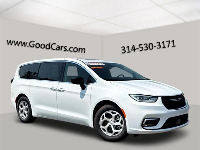 2024 Chrysler Pacifica Limited for sale in St. Louis, MO