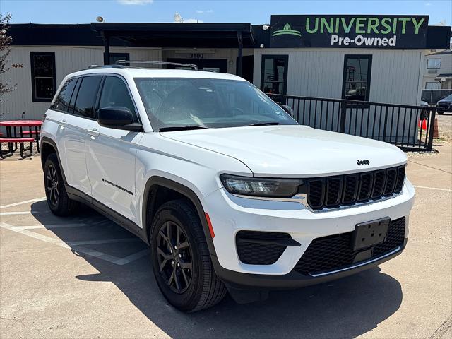 2023 Jeep Grand Cherokee Laredo 4x4 for sale in Waco, TX