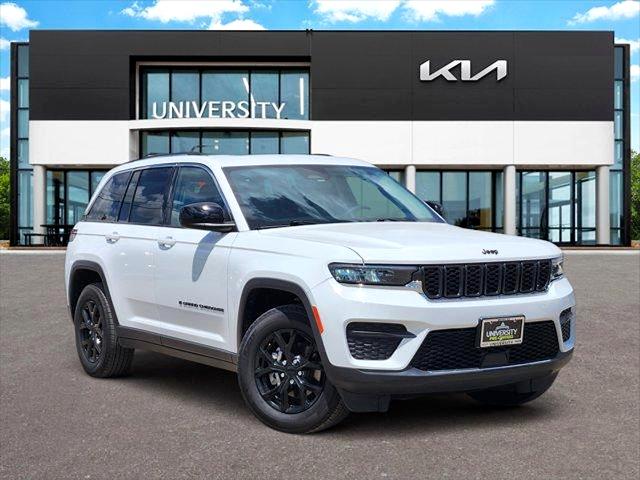 2023 Jeep Grand Cherokee Laredo 4x4 for sale in Waco, TX