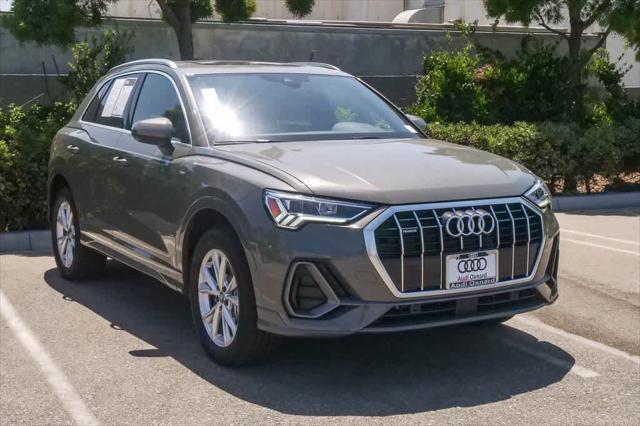 2025 Audi Q3 Premium 45 TFSI S line quattro Tiptronic