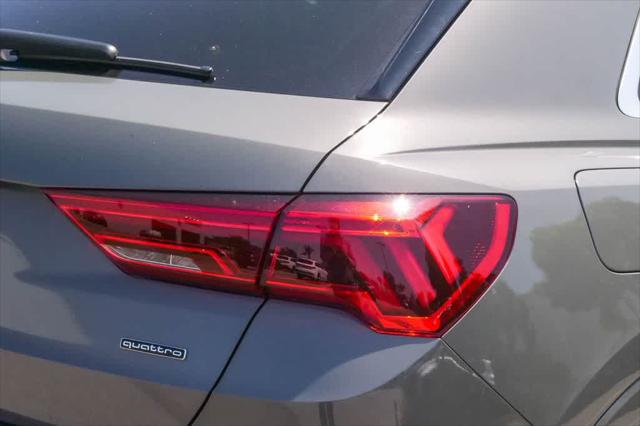 2025 Audi Q3 Premium 45 TFSI S line quattro Tiptronic