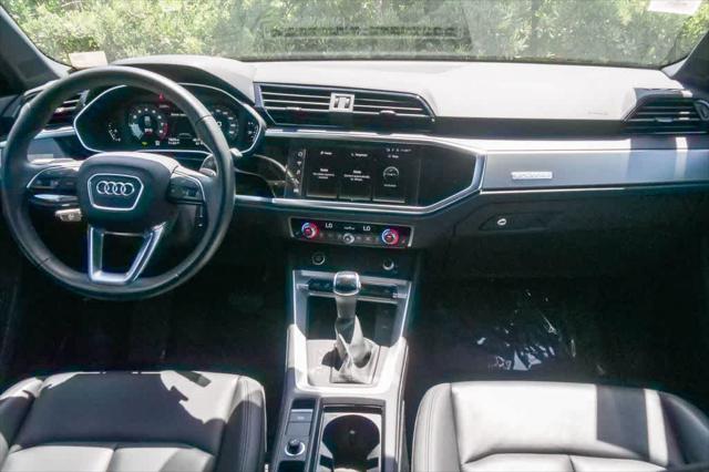 2025 Audi Q3 Premium 45 TFSI S line quattro Tiptronic