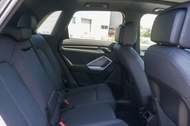 2025 Audi Q3 Premium 45 TFSI S line quattro Tiptronic