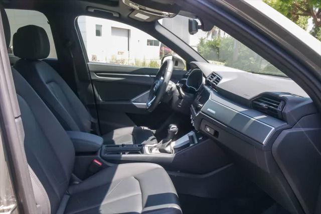 2025 Audi Q3 Premium 45 TFSI S line quattro Tiptronic