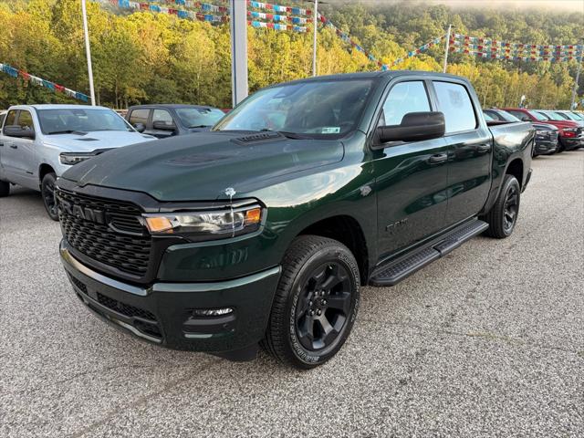 2027 RAM Ram 1500 RAM 1500 EXPRESS CREW CAB 4X4 57 BOX