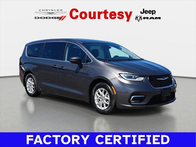 2023 Chrysler Pacifica Touring L for sale in Grand Rapids, MI