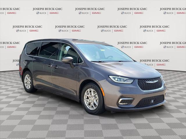 2023 Chrysler Pacifica Touring L for sale in Cincinnati, OH