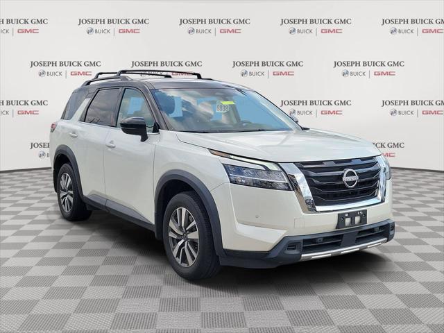 2023 Nissan Pathfinder SL 4WD for sale in Cincinnati, OH