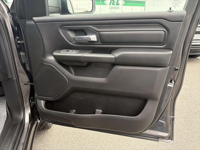 2026 Ram 1500 Warlock Crew Cab 4x4 5'7" Box