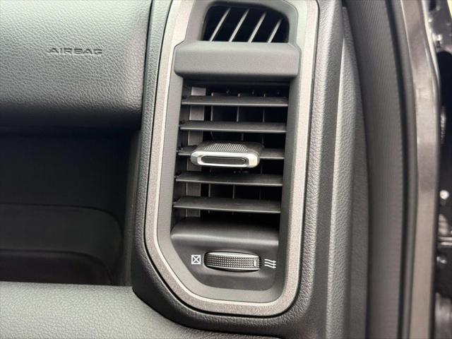 2026 Ram 1500 Warlock Crew Cab 4x4 5'7" Box
