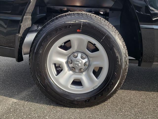 2026 Ram 1500 Tradesman Crew Cab 4x4 57 Box